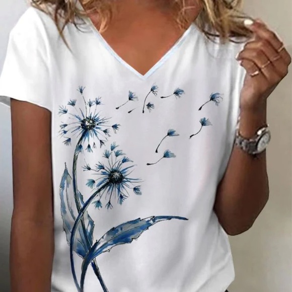 Tops - Vacation dandelion floral printed casual V-neck short sleeve T-shirt L and XL